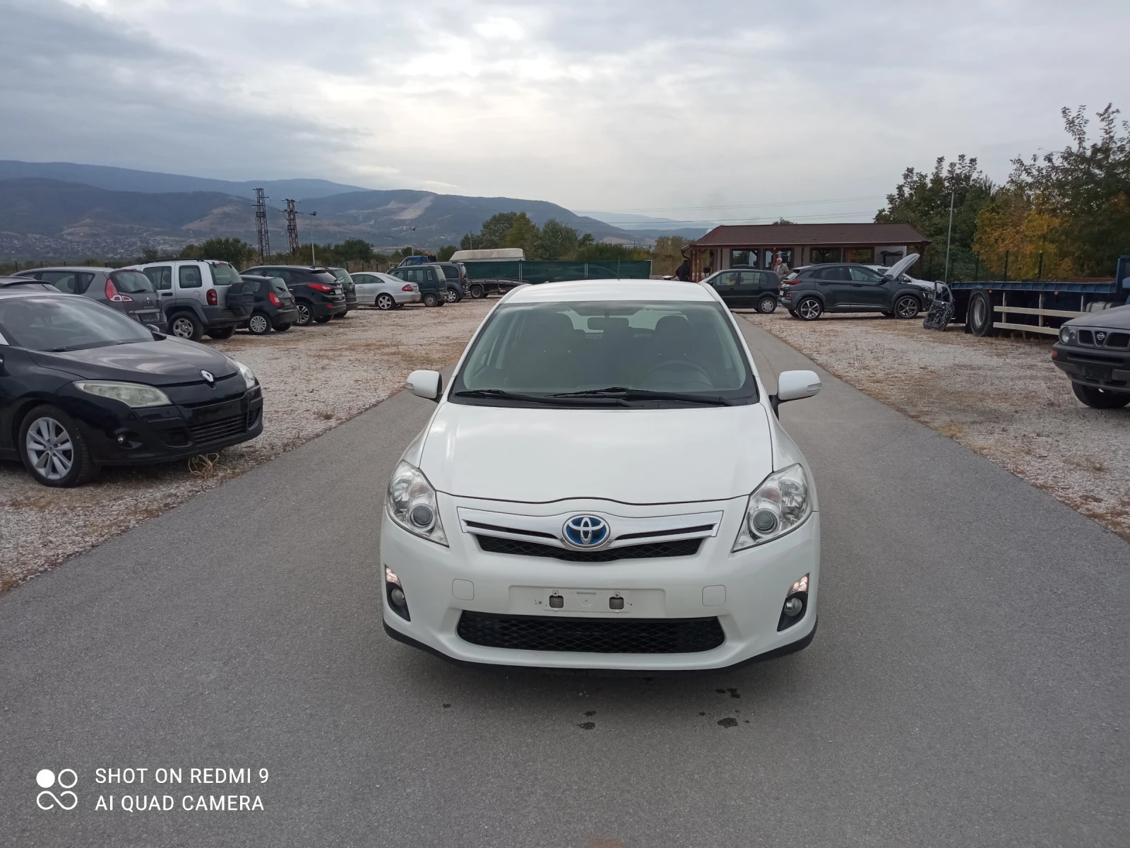 Toyota Auris 1.8 бензин хибрид  - изображение 5