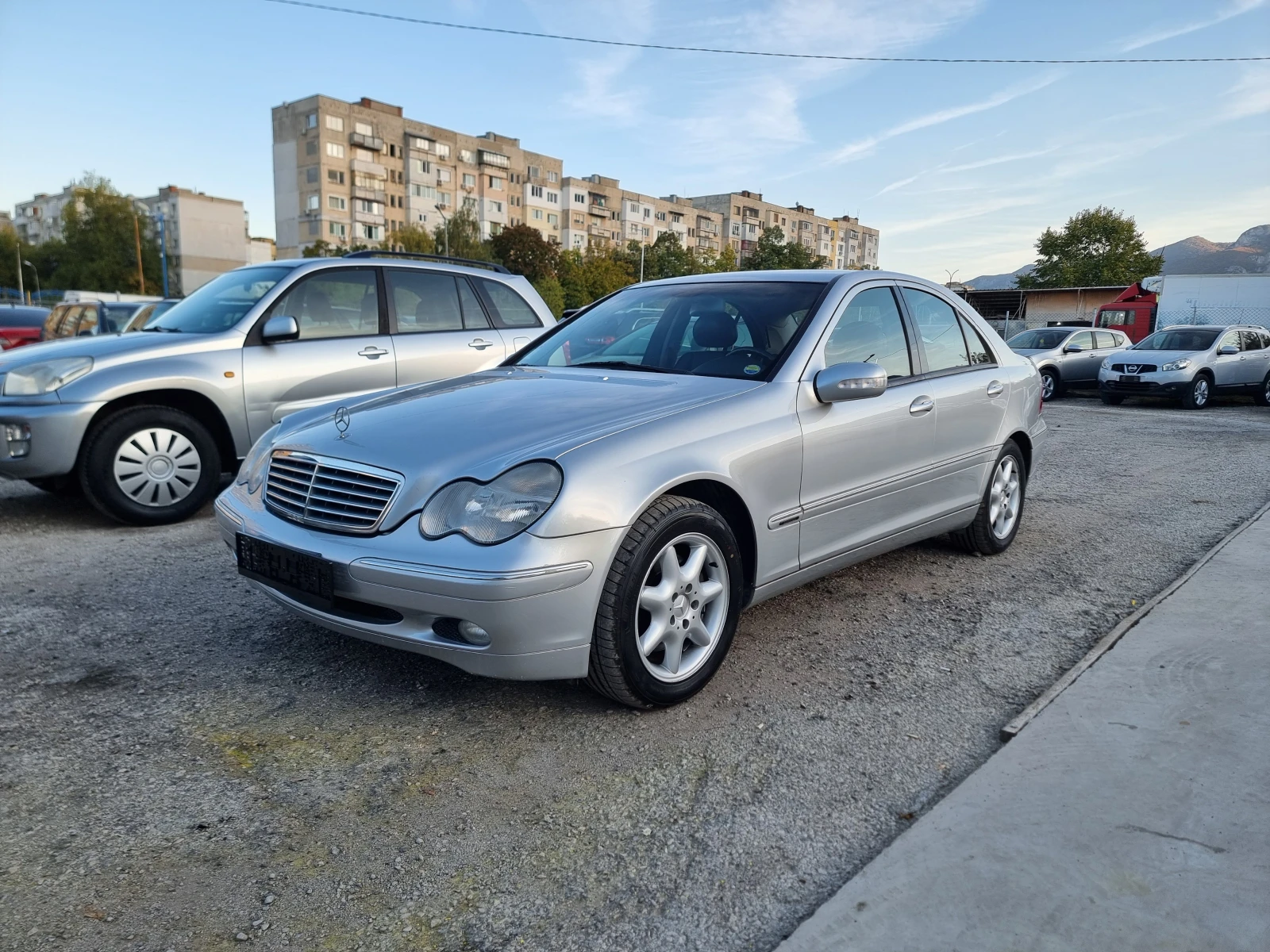 Mercedes-Benz C 270 2.7CDI - изображение 3