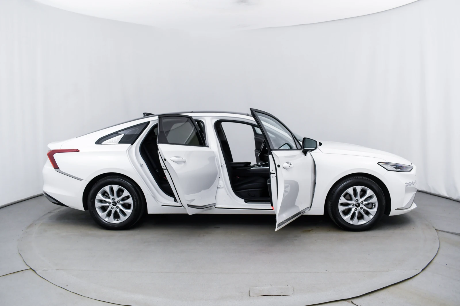 Kia K8 3.5 LPI - изображение 7