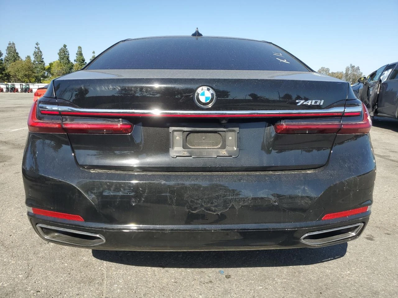 BMW 740  - изображение 2