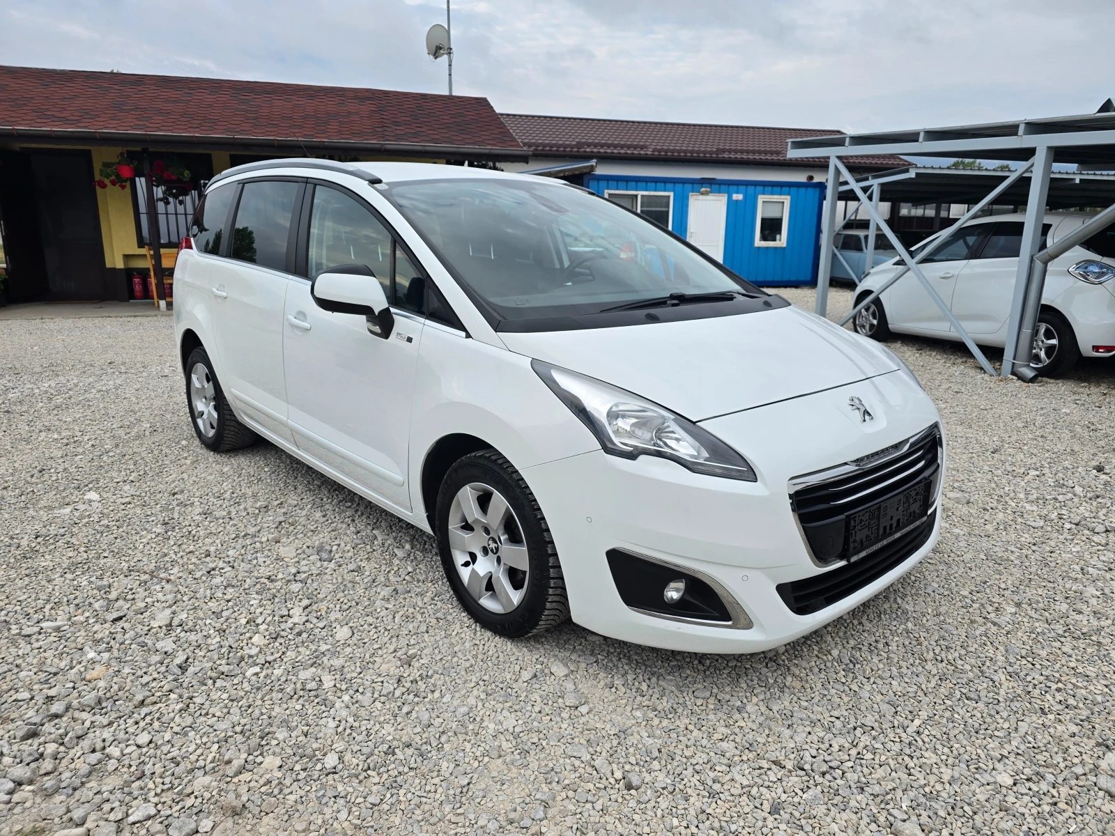 Peugeot 5008 1.6HDI  120кс  ! !  КЛИМАТРОНИК ! !EURO 6 - изображение 7