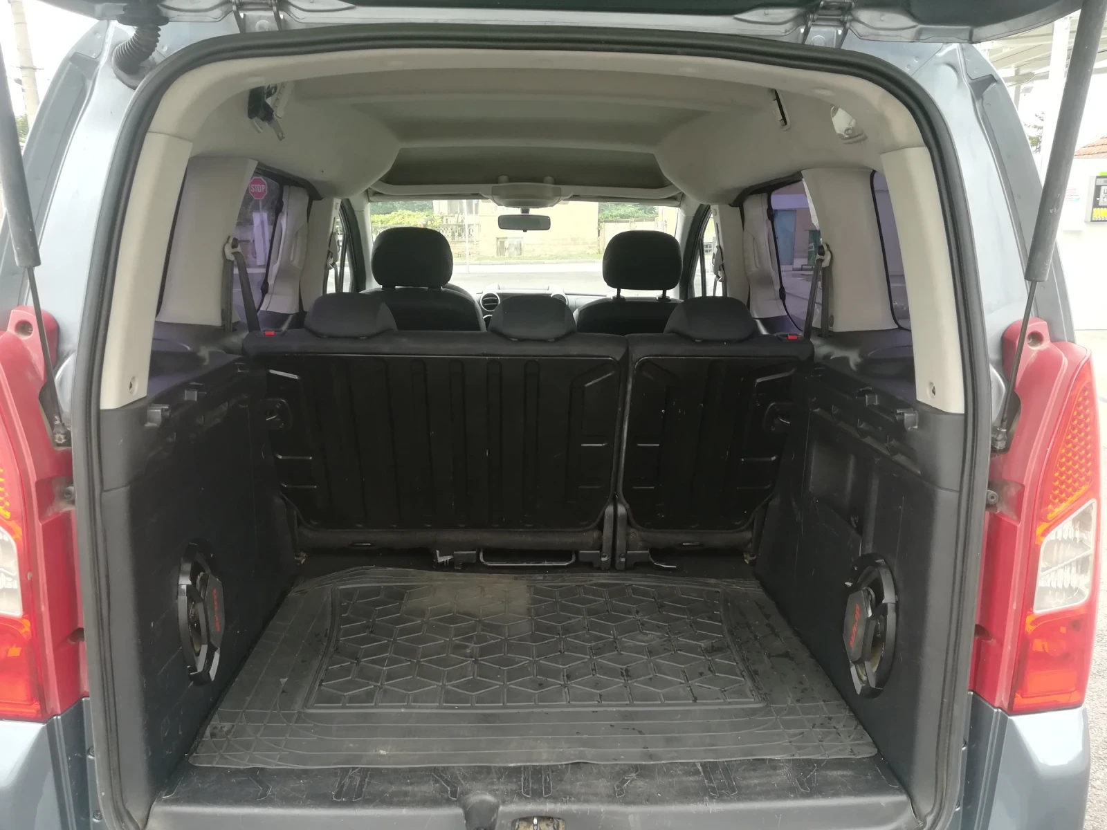 Peugeot Partner Tepee - изображение 6