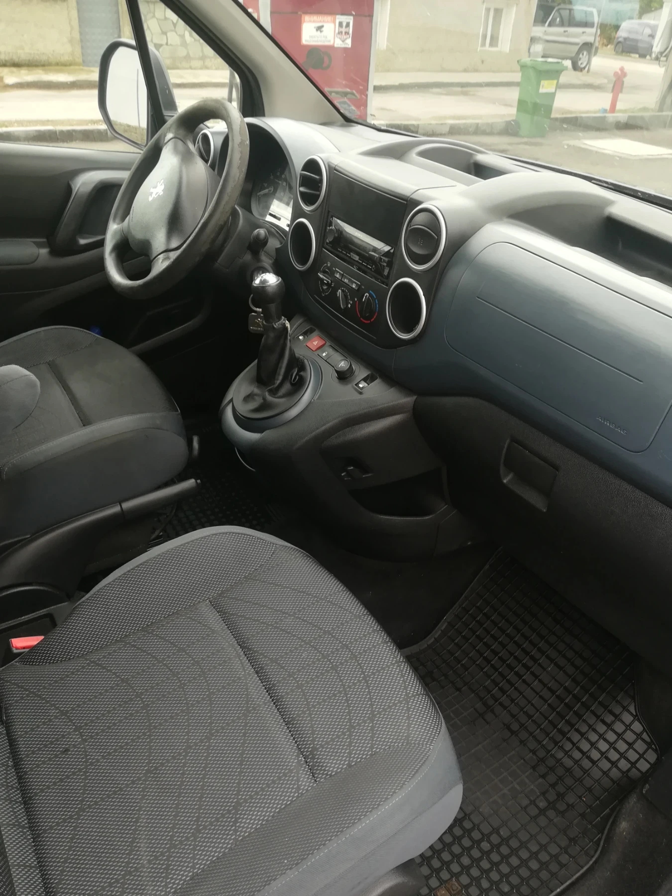 Peugeot Partner Tepee - изображение 5