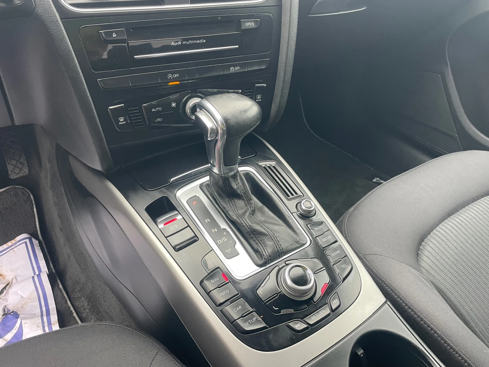 Audi A4 2.0TDI NAVI 143КС - изображение 7