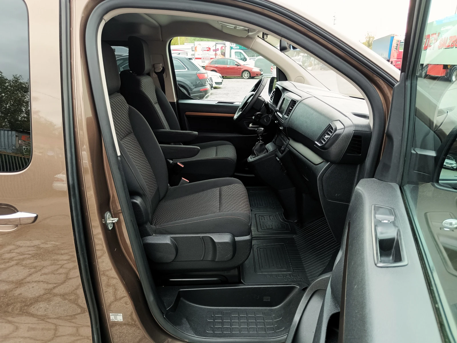 Toyota Proace City Verso 2.0 D* 7+ 1* NAVI* КАМЕРА 360'* Keyless Go* EU - изображение 8