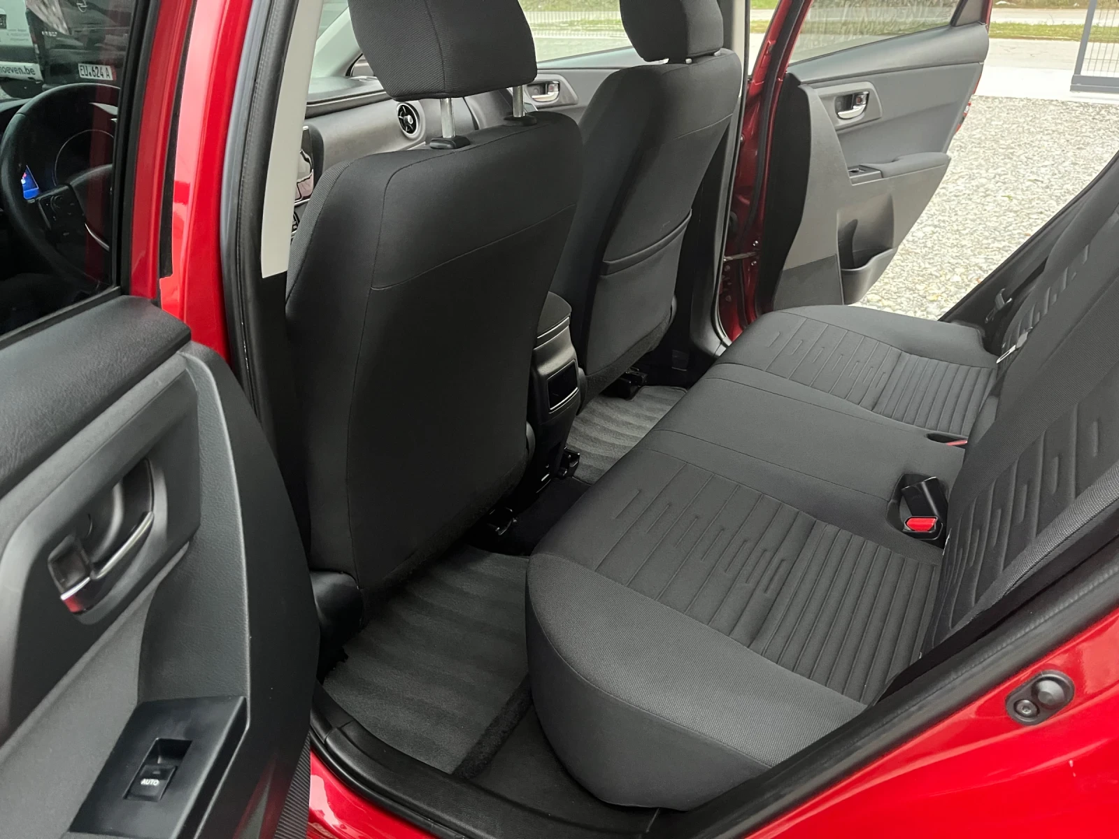 Toyota Auris 1.6* D4D* 112k..* 134000.* NAVI*  *  | Mobile.bg   11