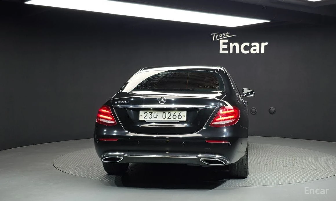 Mercedes-Benz E 220 | Mobile.bg � ����������� 4