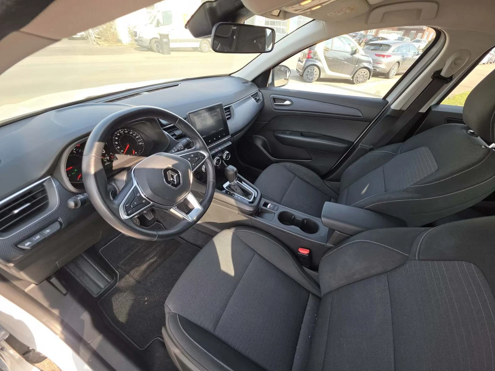 Renault Arkana TCe/140HP/EQUILIBRE/CAM/LED/NAVI/102q, снимка 6 - Автомобили и джипове - 54042945