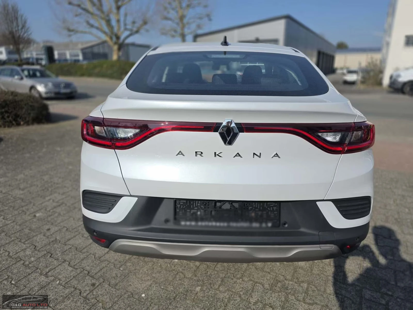 Renault Arkana TCe/140HP/EQUILIBRE/CAM/LED/NAVI/102q, снимка 5 - Автомобили и джипове - 54042945