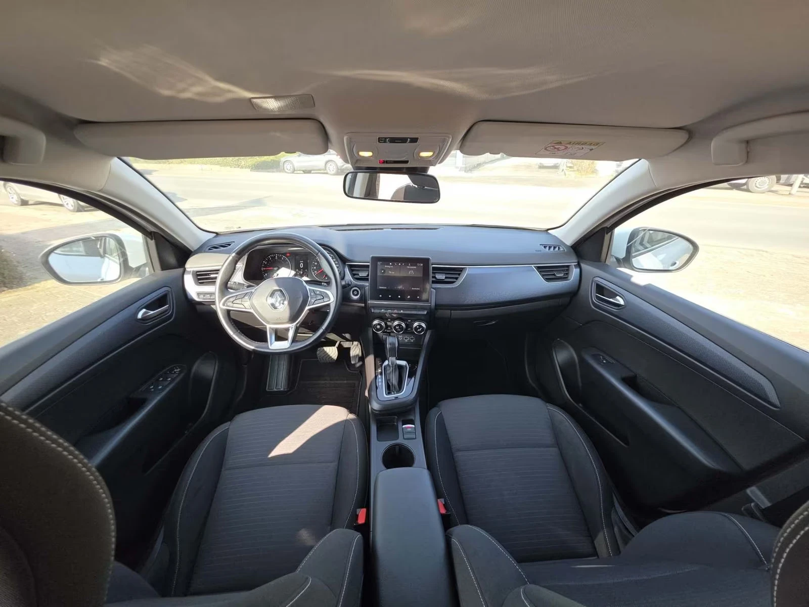 Renault Arkana TCe/140HP/EQUILIBRE/CAM/LED/NAVI/102q, снимка 7 - Автомобили и джипове - 54042945