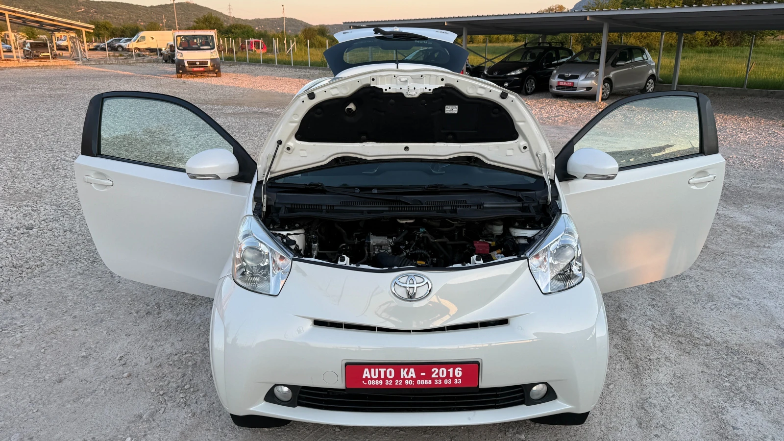 Toyota IQ 1.0-68кс/АВТОМАТИК/НОВ ВНОС ОТ ИТАЛИЯ, снимка 8 - Автомобили и джипове - 54438420
