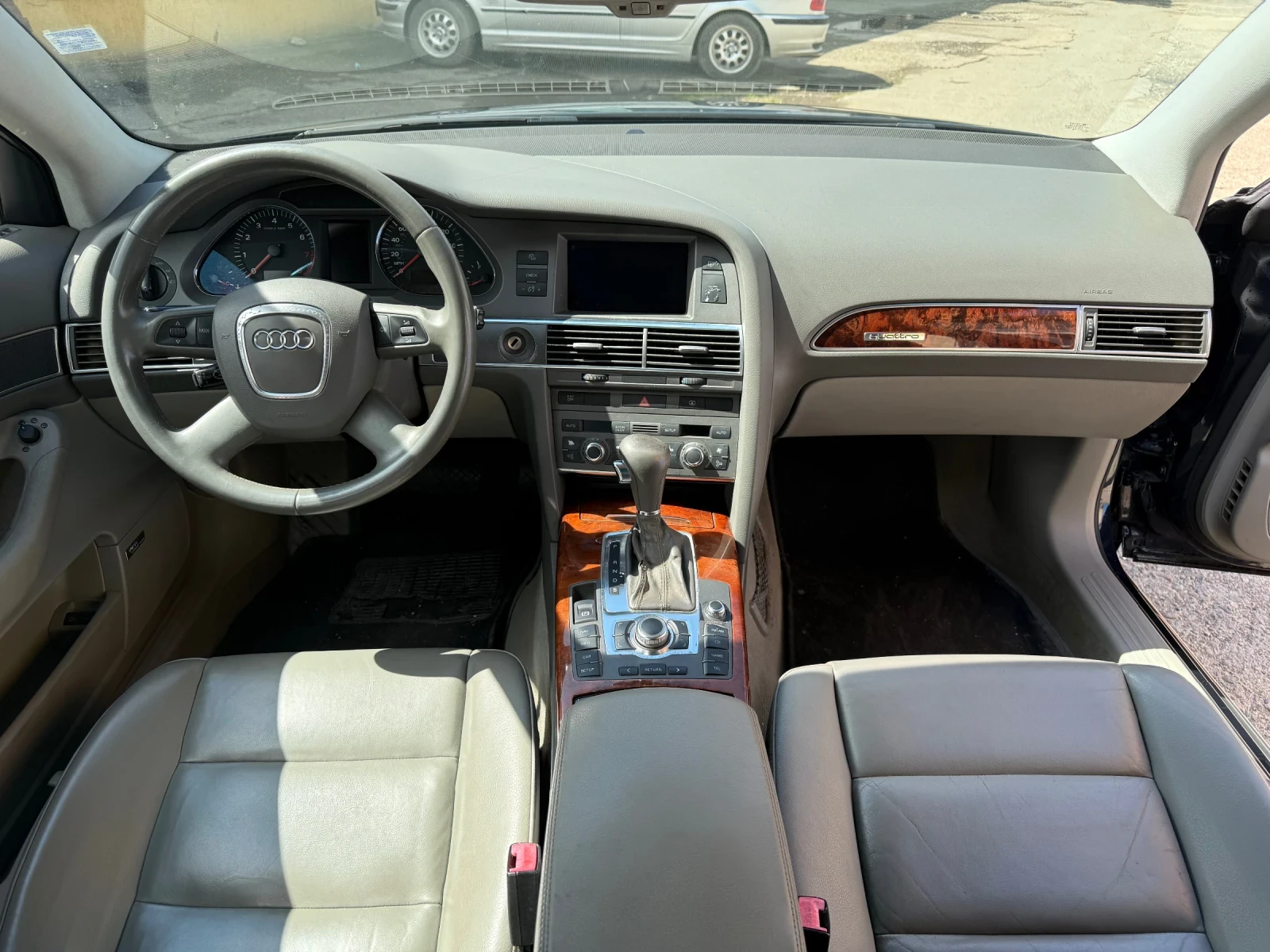 Audi A6 3.2 V6, снимка 9 - Автомобили и джипове - 54491592