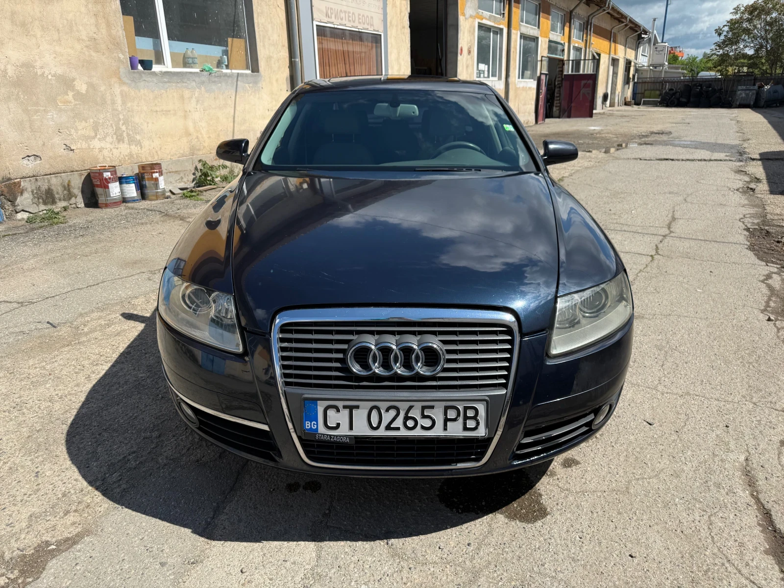 Audi A6 3.2 V6, снимка 2 - Автомобили и джипове - 54491592