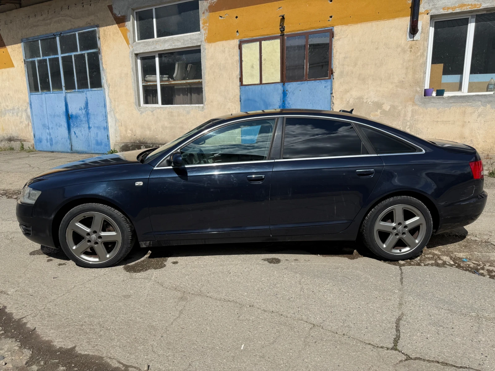 Audi A6 3.2 V6, снимка 3 - Автомобили и джипове - 54491592