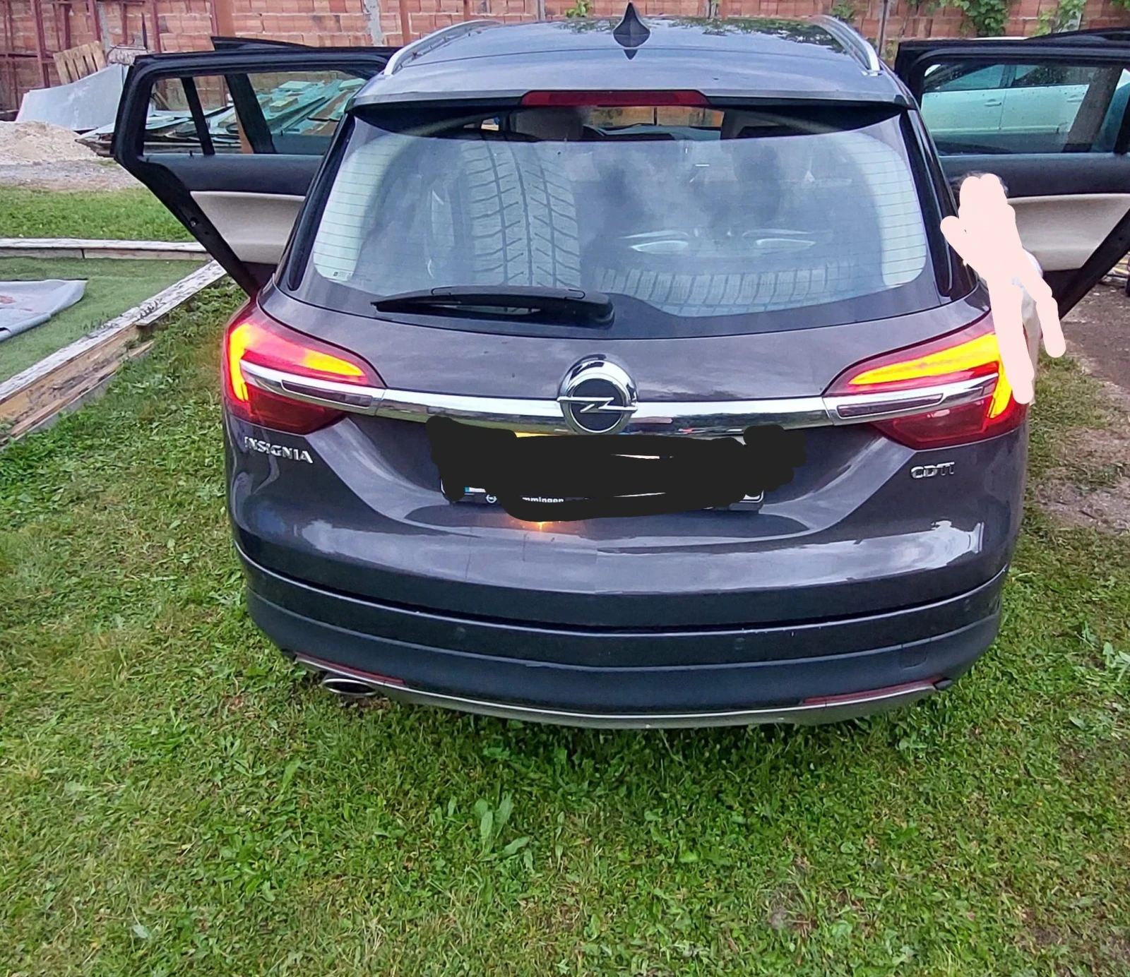 Opel Insignia, снимка 2 - Автомобили и джипове - 54749906