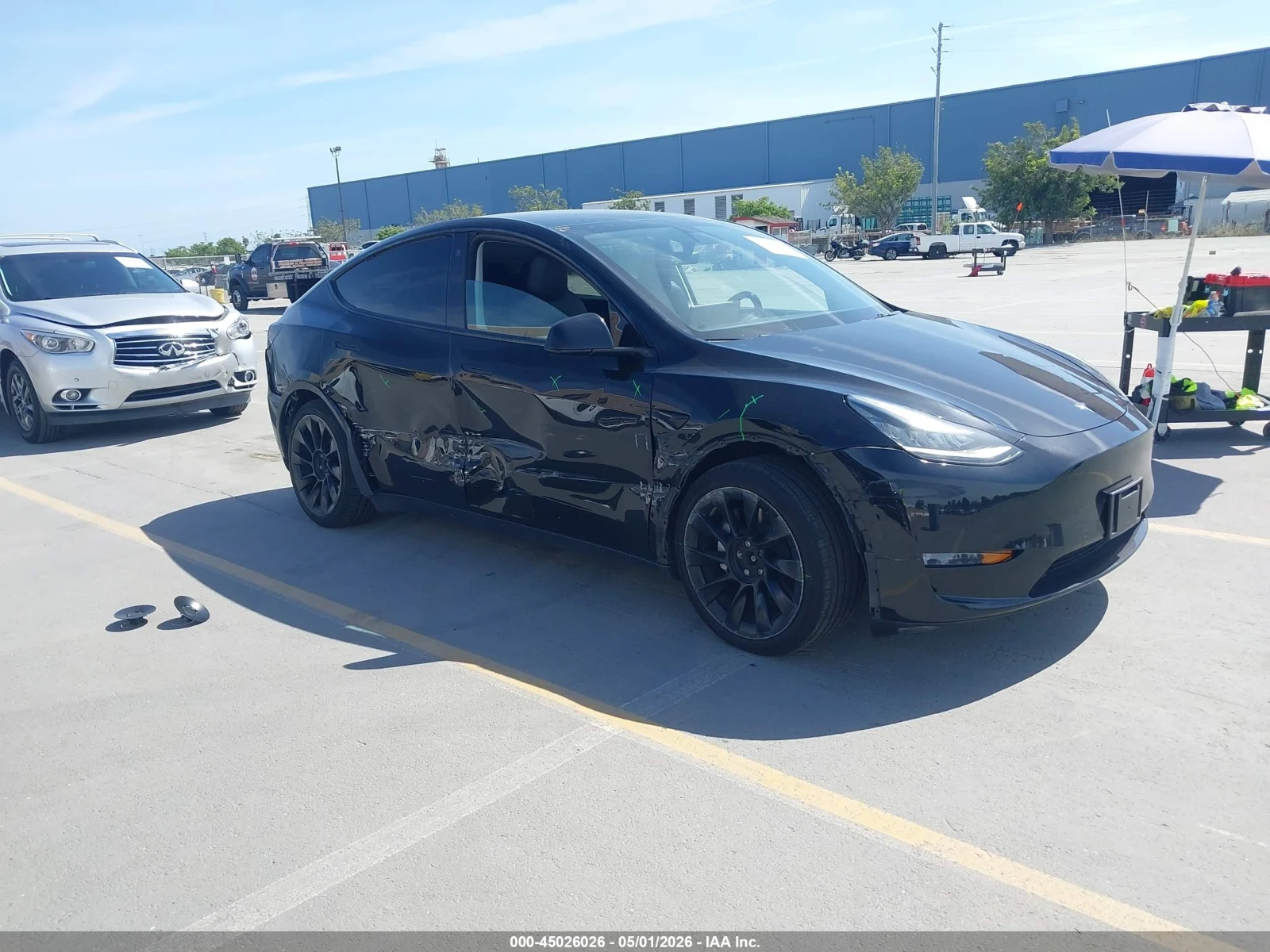 Tesla Model Y LONG RANGE DUAL MOTOR ALL-WHEEL DRIVE, снимка 3 - Автомобили и джипове - 54882283