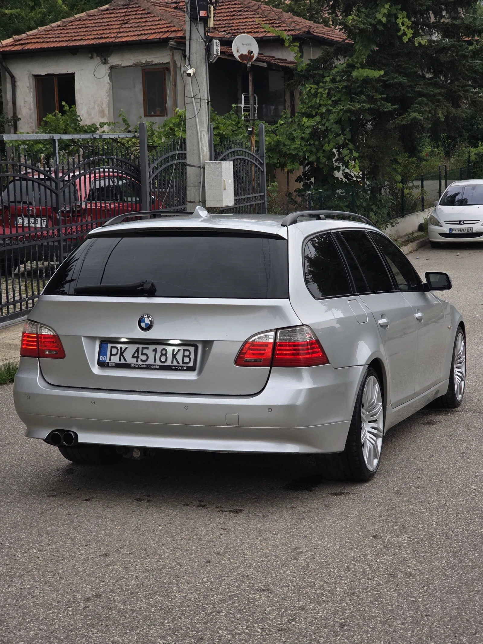 BMW 535 D 286HP * SAT * KEYLESS * SOFTCLOSE * ОБДУХВАНЕ * , снимка 3 - Автомобили и джипове - 55354676