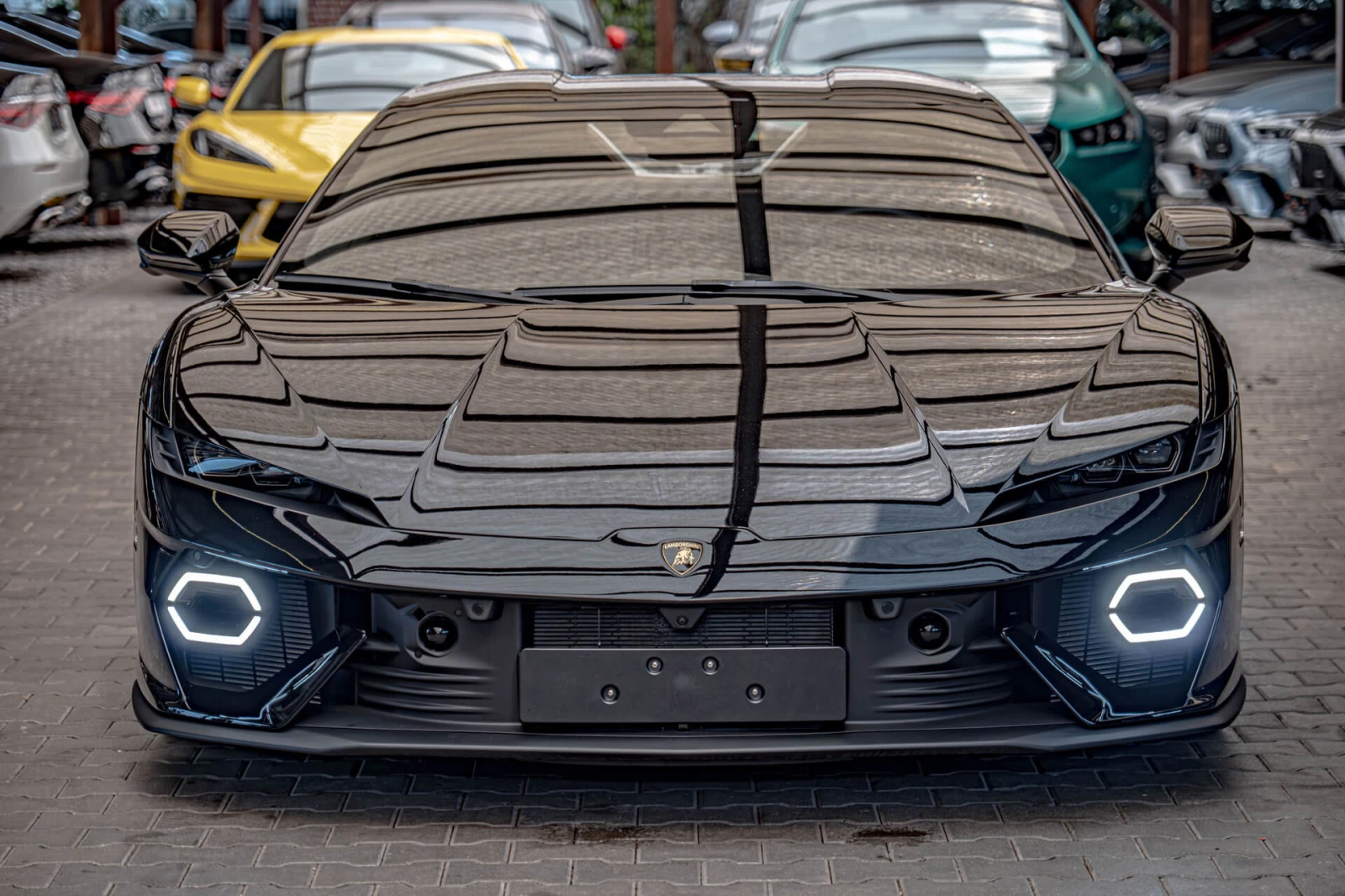 Lamborghini Temerario 4.0 PHEV/4WD/3D Камера/Керамика/Lift