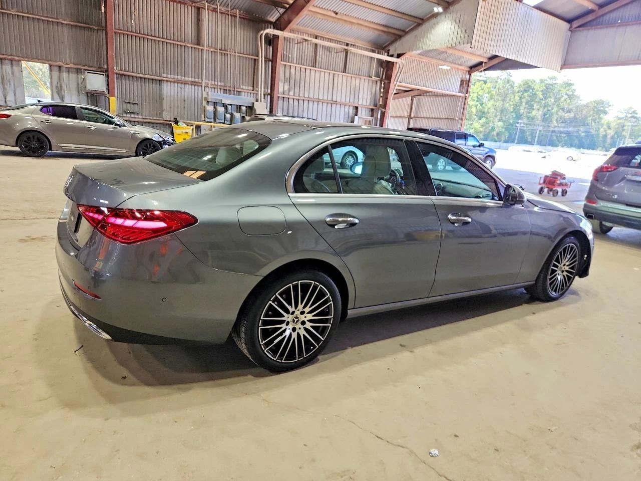 Mercedes-Benz C 300, снимка 3 - Автомобили и джипове - 56347087