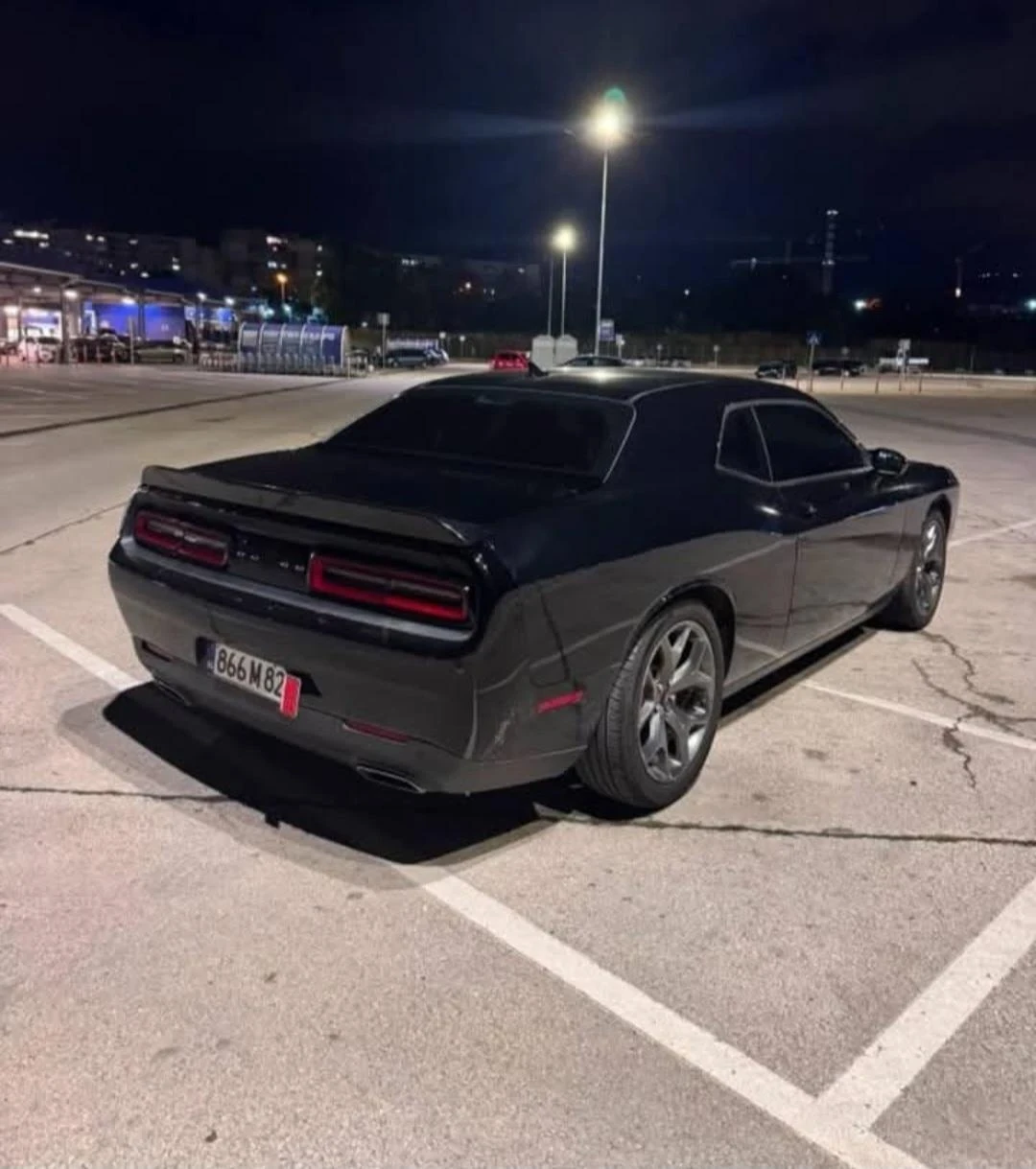 Dodge Challenger 3.6 SXT PLUS, снимка 5 - Автомобили и джипове - 56565399