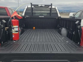 Toyota Tundra * SR5 CREW CAB STD BED * CARFAX * , снимка 16