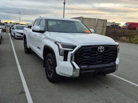 Toyota Tundra * SR5 CREW CAB STD BED * CARFAX * , снимка 2 - Автомобили и джипове - 53692836