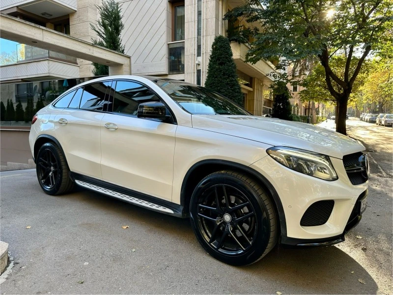 Mercedes-Benz GLE Coupe AMG* 4x4* NIGHT PACK* PANO* GERMANY* ЛИЗИНГ* , снимка 1 - Автомобили и джипове - 44741724