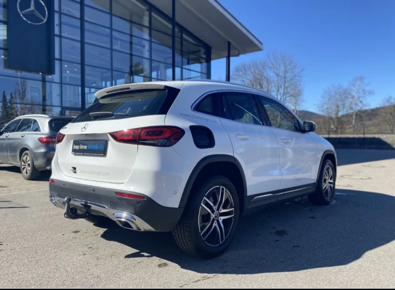 Mercedes-Benz GLA 250 Navi Plus LED Carplay, снимка 2 - Автомобили и джипове - 52897060