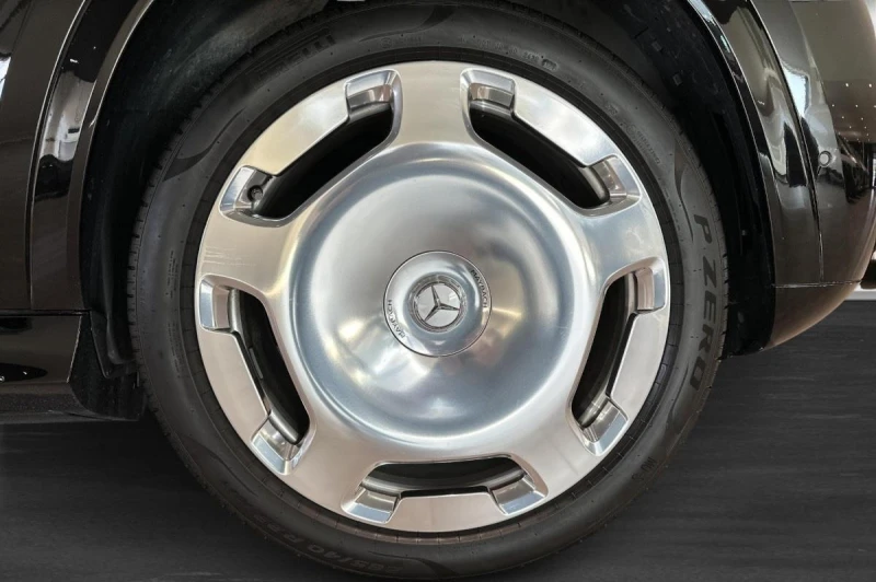 Mercedes-Benz GLS 600 MAYBACH 4-MATIC TWO-TONE BURMESTER PANO TV HEAD UP, снимка 3 - Автомобили и джипове - 51508996