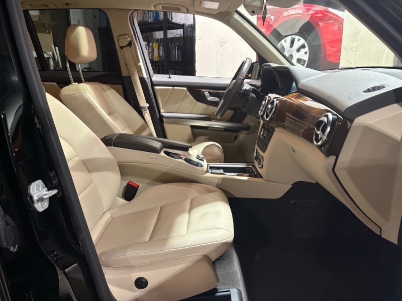 Mercedes-Benz GLK 250* BlueTec* AMG* 360* Памет* М.Точка, снимка 10 - Автомобили и джипове - 52930118