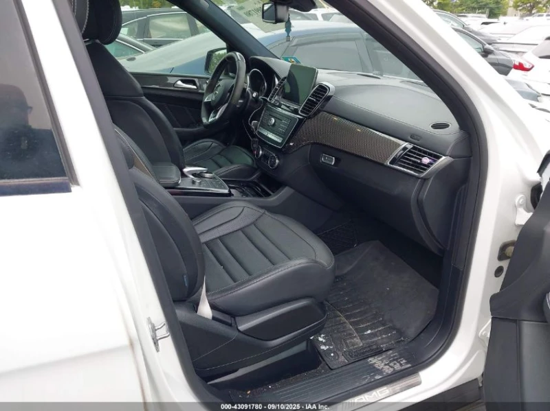 Mercedes-Benz GLE 63 AMG, снимка 8 - Автомобили и джипове - 53233093