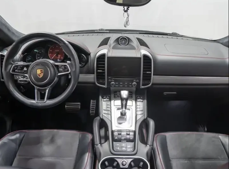 Porsche Cayenne 2018 Porsche Cayenne GTS, снимка 6 - Автомобили и джипове - 53595419