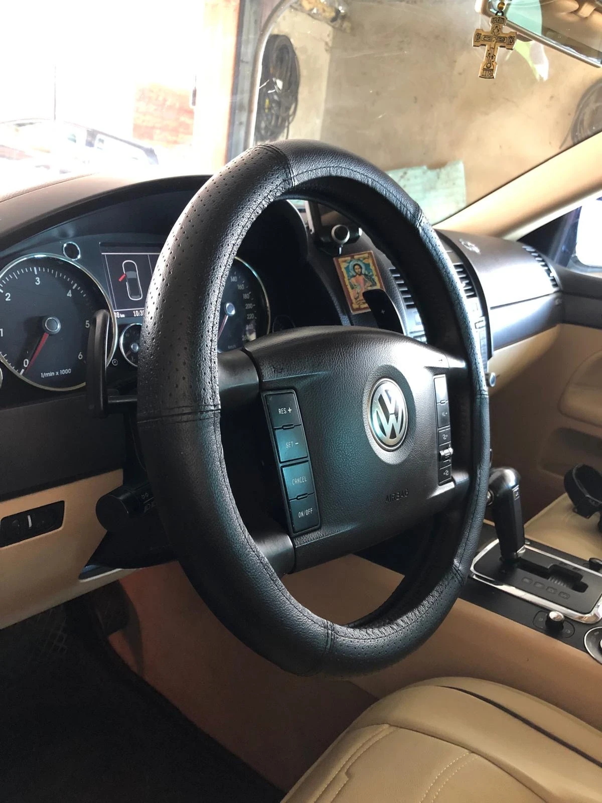 VW Touareg  - изображение 9