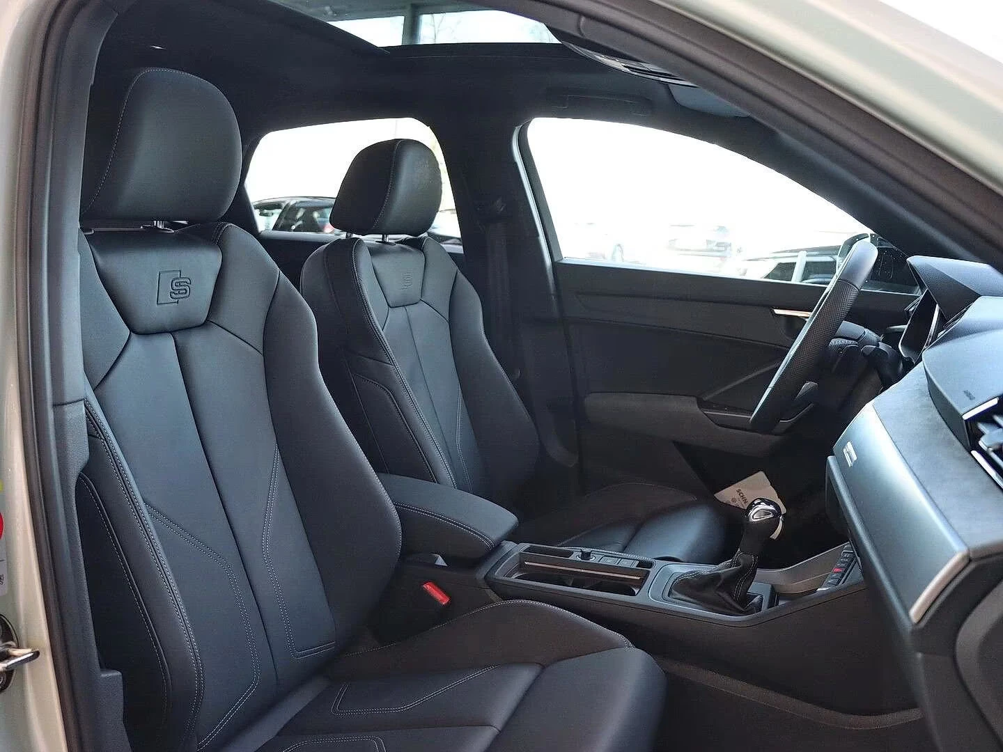 Audi Q3 Sportback 35TFSI/150HP/S-LINE/PANO/360/MEMO/DIGI/CPLAY/276q, снимка 12 - Автомобили и джипове - 54465665