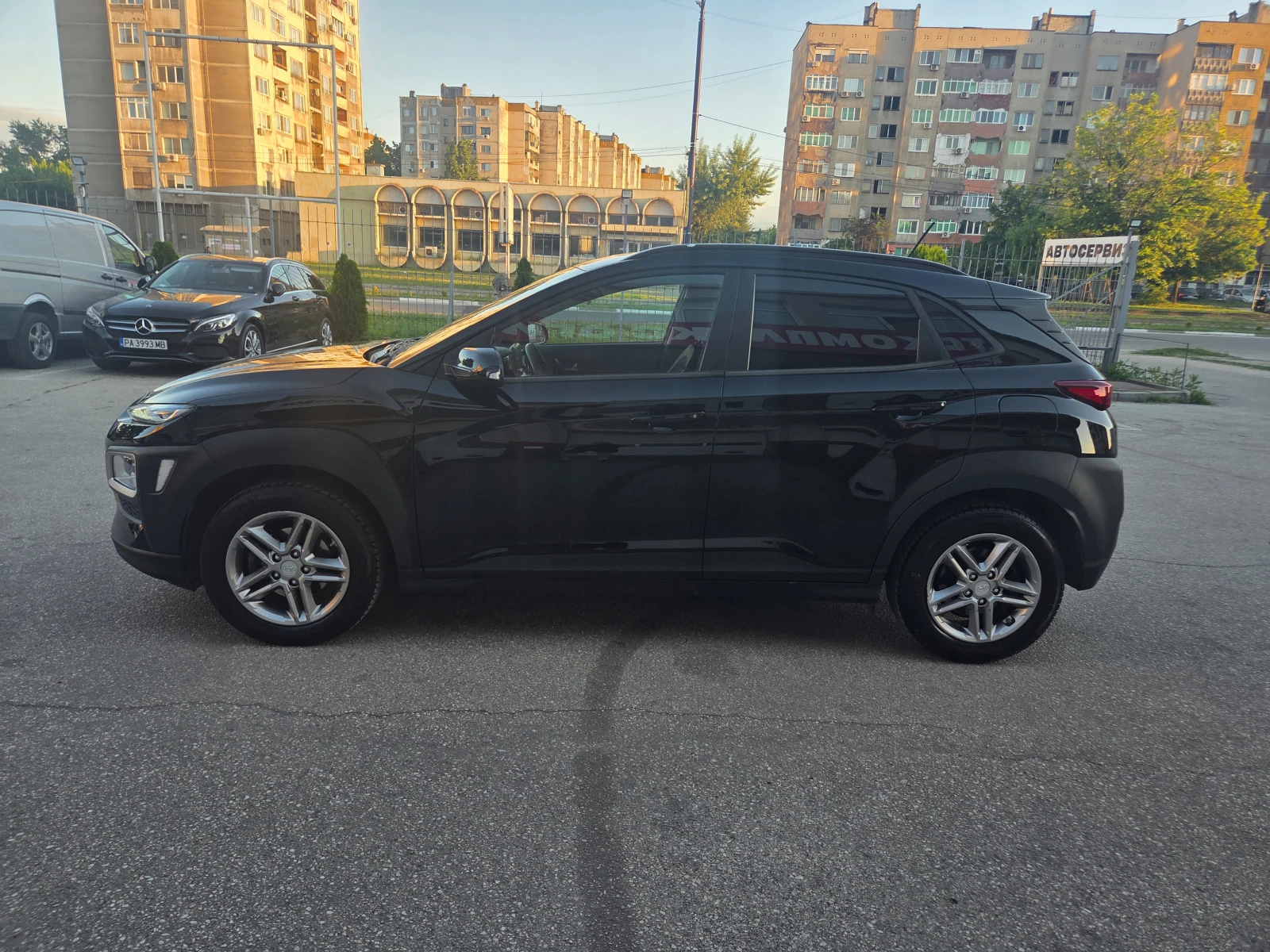 Hyundai Kona 1.6 CRDi Comfort/Navi/Камера, снимка 2 - Автомобили и джипове - 54553170