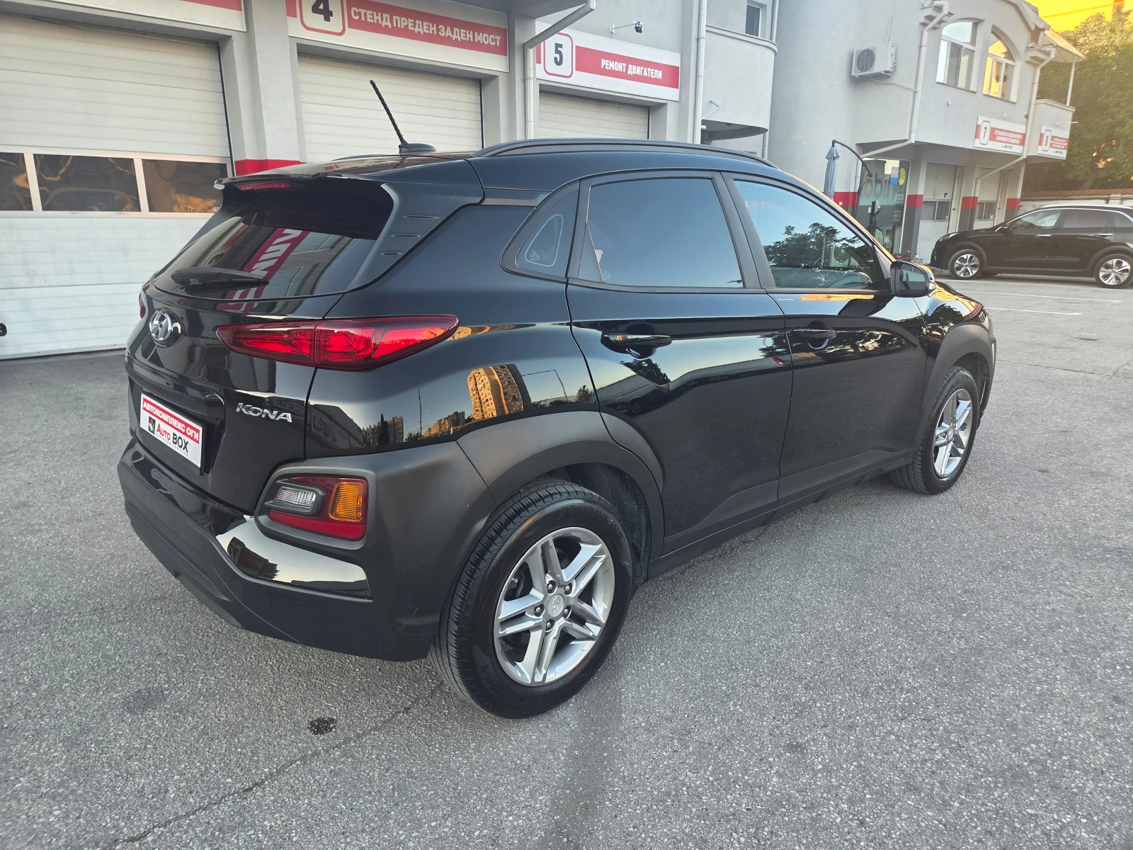 Hyundai Kona 1.6 CRDi Comfort/Navi/Камера, снимка 5 - Автомобили и джипове - 54553170