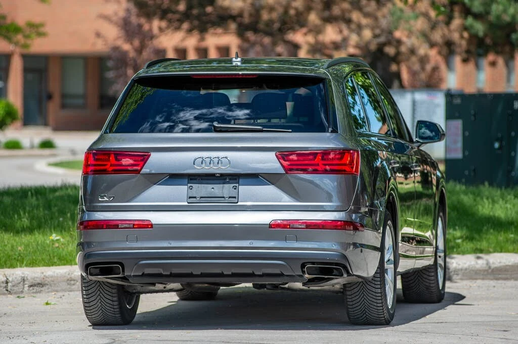 Audi Q7 * Quattro* ПАНО* KEYLESS* Camera* ПОДГРЕВ* 360* , снимка 4 - Автомобили и джипове - 55624812