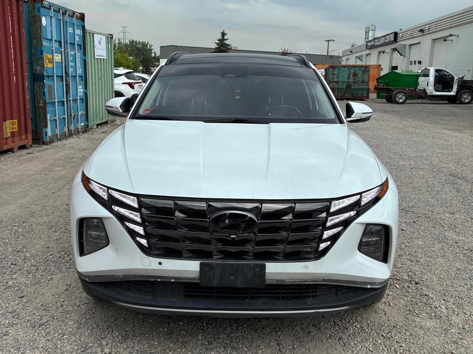 Hyundai Tucson Ultimate | CARFAX | АВТОКРЕДИТ БЕЗ ПЪРВОНАЧАЛНА , снимка 2 - Автомобили и джипове - 56133793