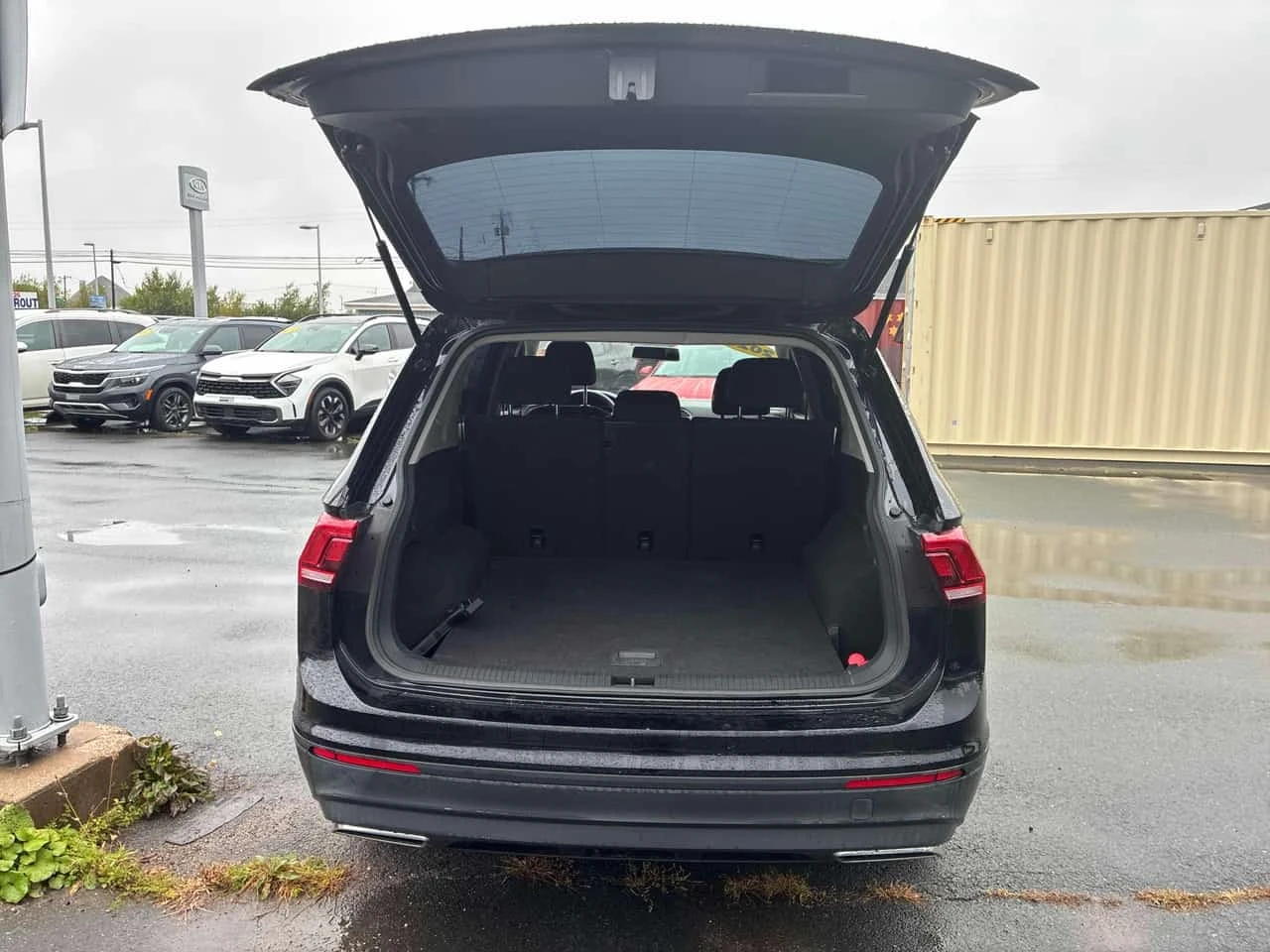 VW Tiguan * Trendline * CARFAX * , снимка 14 - Автомобили и джипове - 56177883