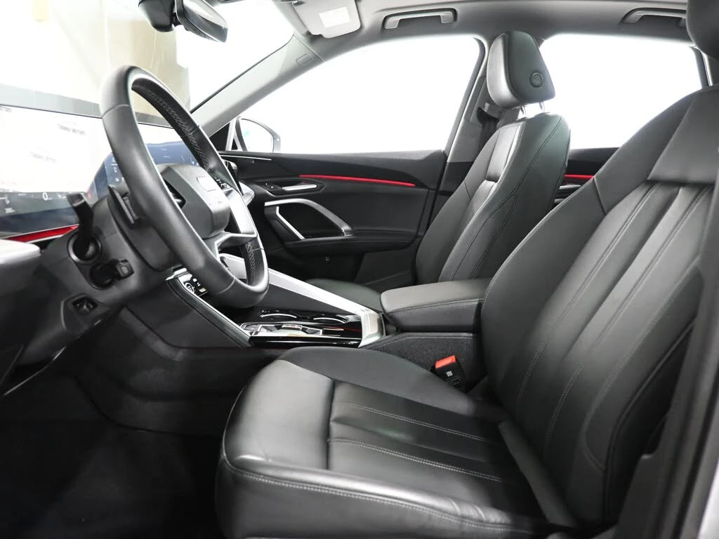Audi Q5 2.0 40TFSI Quattro , снимка 11 - Автомобили и джипове - 56357168