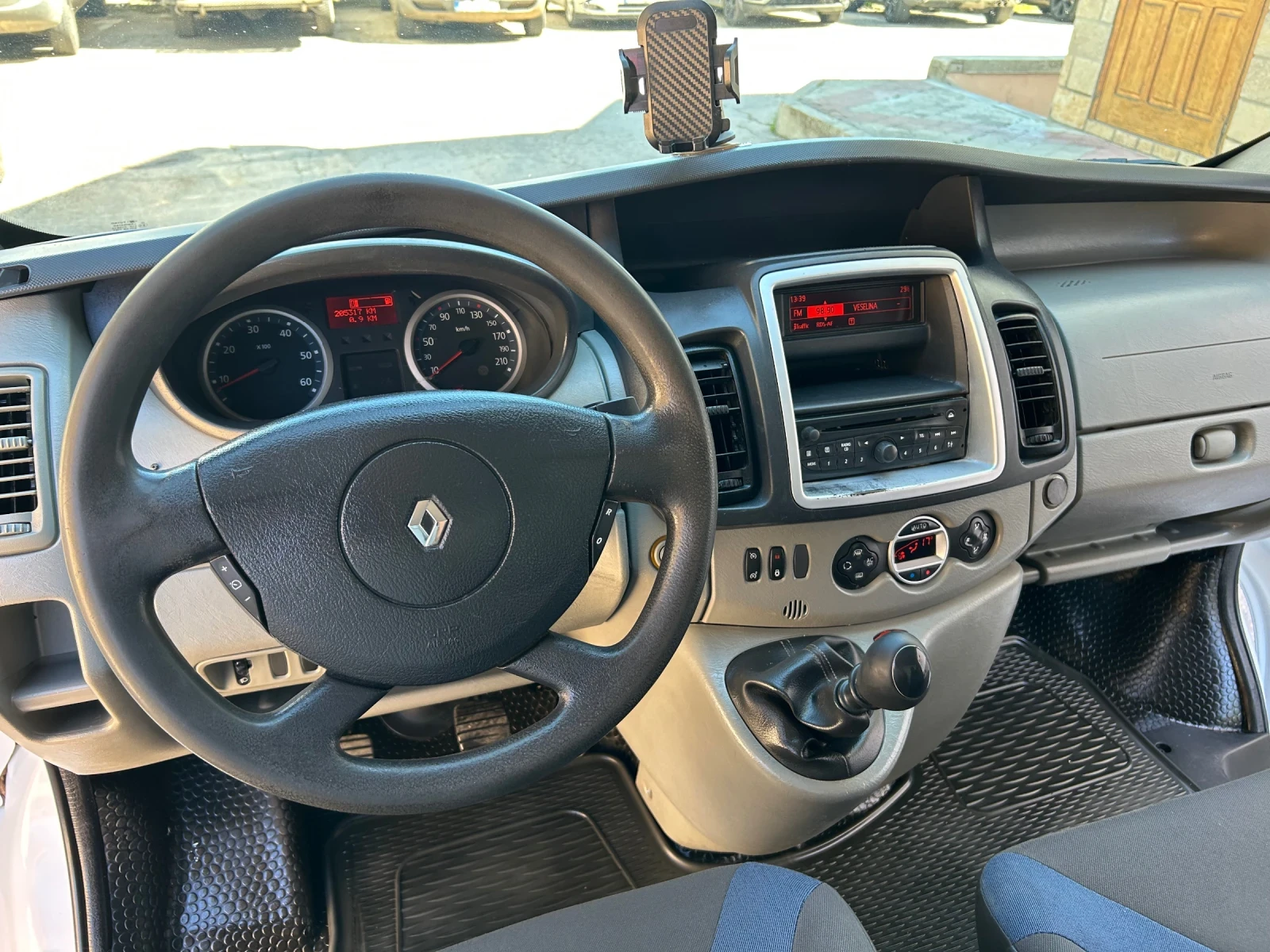 Renault Trafic 2.0DCI КЛИМАТРАНИК, снимка 12 - Бусове и автобуси - 54856624