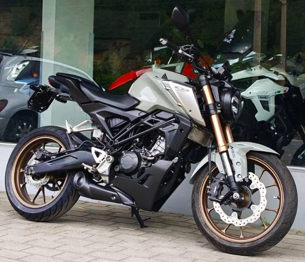 Honda Cb 125 R ABS + A1 - изображение 5
