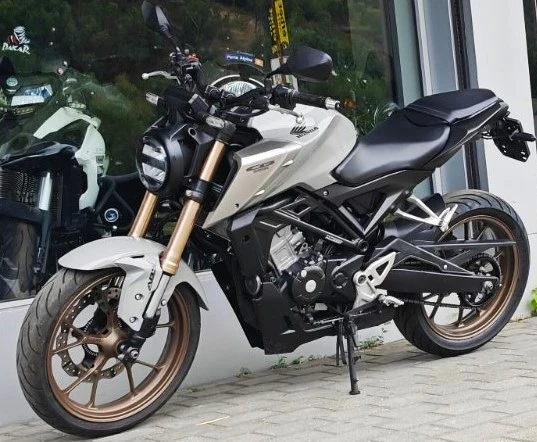 Honda Cb 125 R ABS + A1 - изображение 4