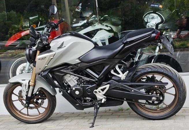 Honda Cb 125 R ABS + A1 - изображение 3