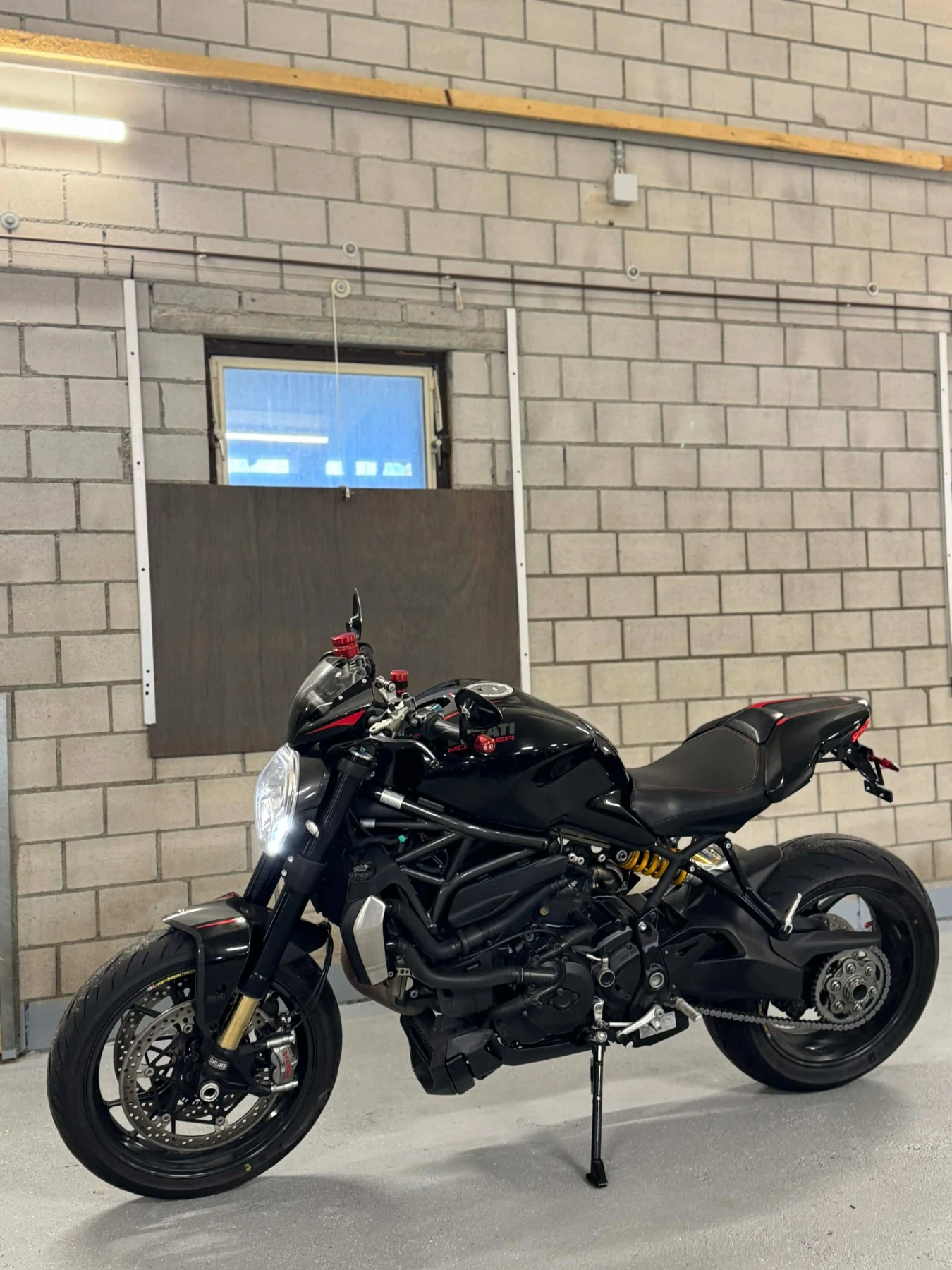 Ducati Monster Ducati Monster1200R внос от Швейцария с платено ми - изображение 4