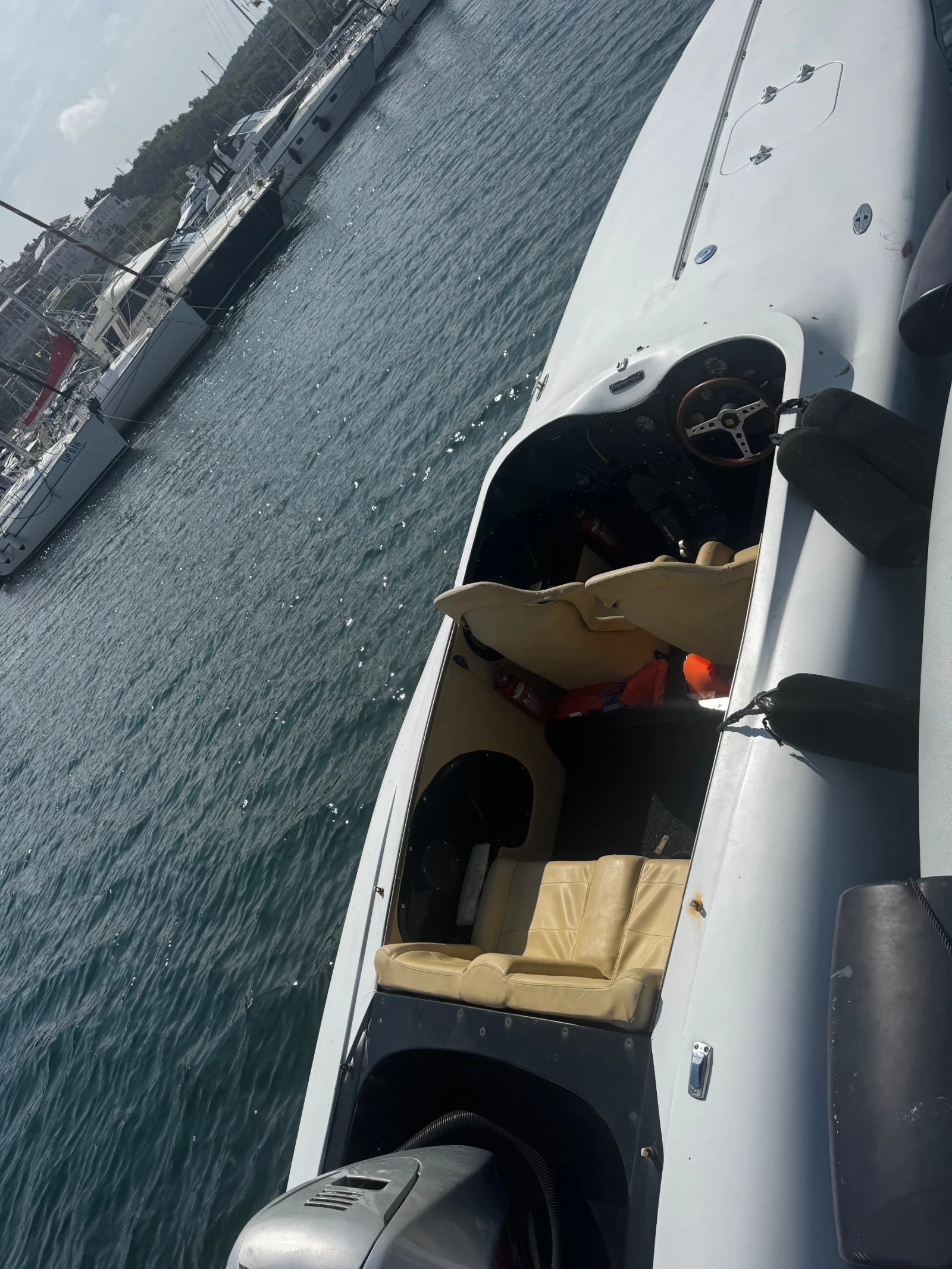 Лодка Bavaria, снимка 4 - Воден транспорт - 53780008