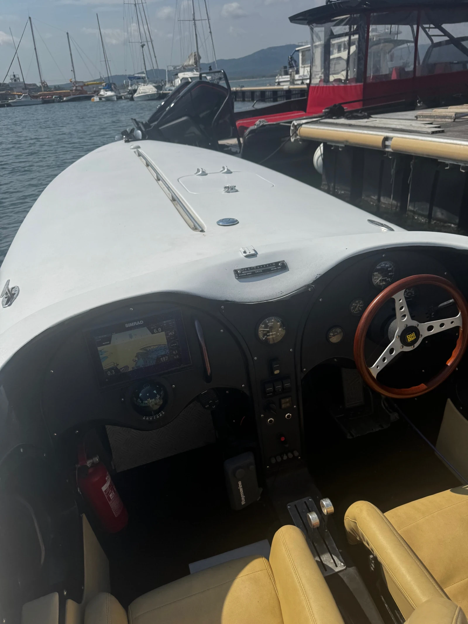 Лодка Bavaria, снимка 10 - Воден транспорт - 53780008