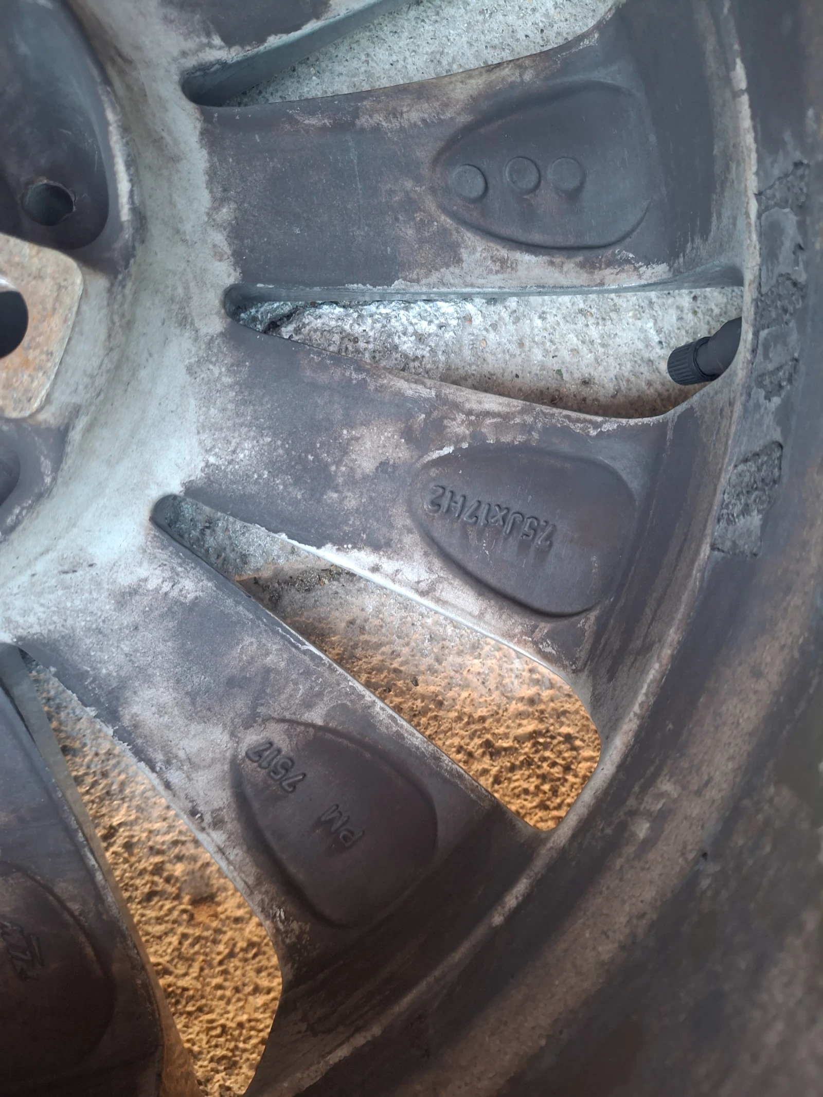 Гуми с джанти Kumho 245/45R17, снимка 3 - Гуми и джанти - 55694035