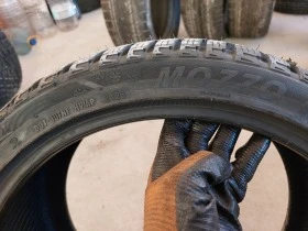 Гуми Зимни 225/40R18, снимка 7 - Гуми и джанти - 44389407