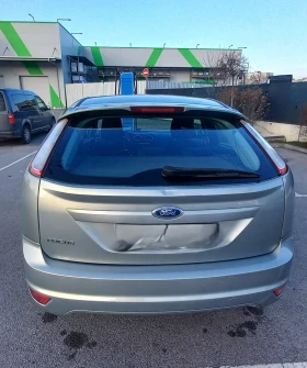 Ford Focus 1.6 Ghia, снимка 13